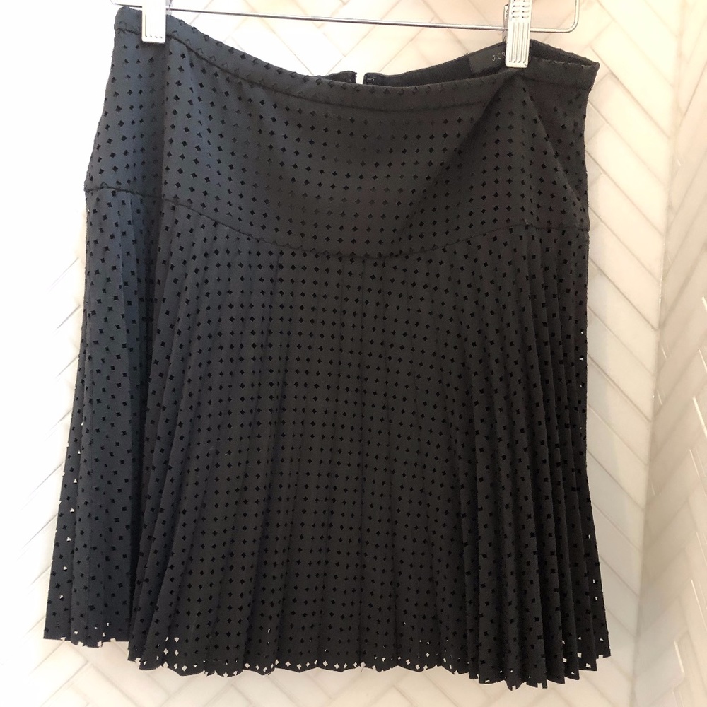 J Crew Black Laser Cut Pleated Skirt C0214 Size 4